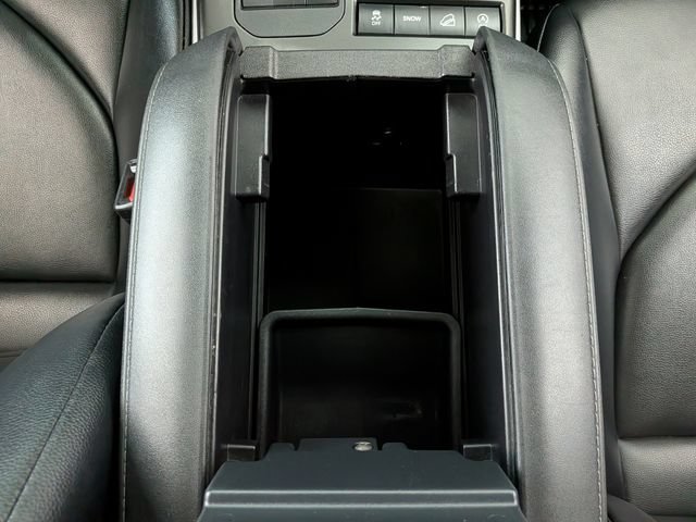 Used 2021 Toyota Highlander XLE AWD/4WD image 33