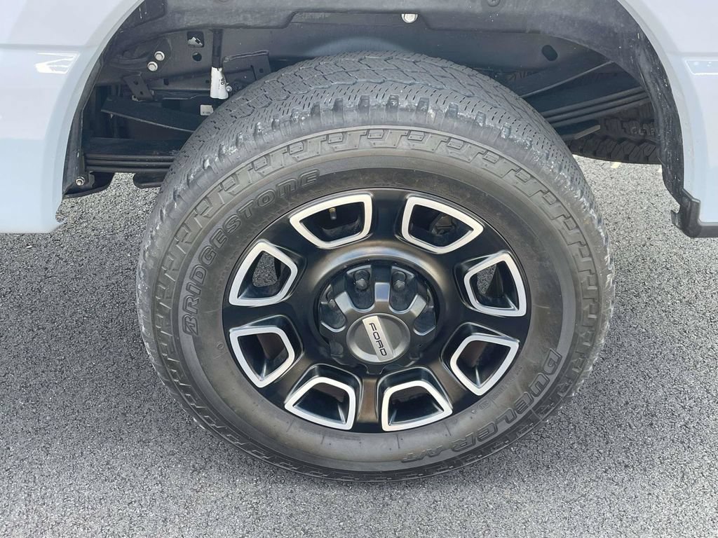 Certified 2024 Ford F250 Platinum AWD/4WD image 9