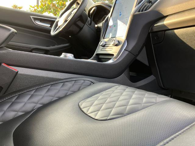 Certified 2023 Ford Edge Titanium w/ Equipment Group 301A AWD/4WD image 24