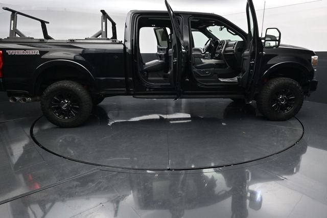 Certified 2022 Ford F350 Platinum w/ Tremor Off-Road Package AWD/4WD image 36
