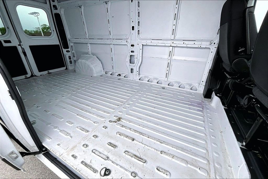 Used 2023 RAM ProMaster 2500 FWD image 24