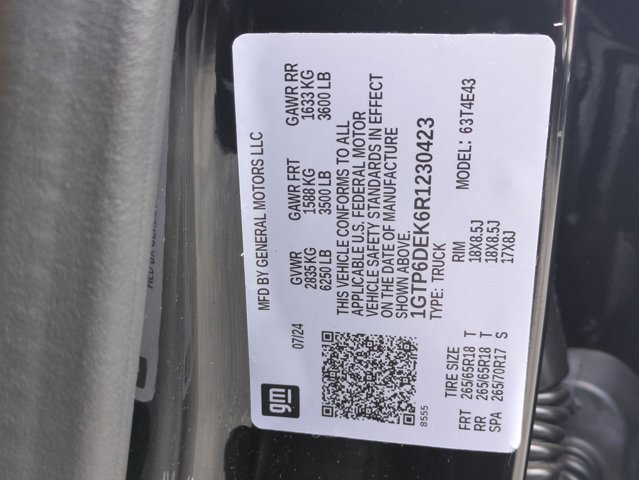 Used 2024 GMC Canyon AT4 w/ AT4 Premium Package image 25