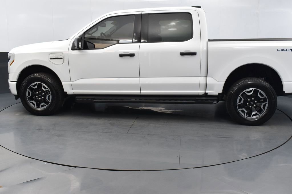 Certified 2023 Ford F150 Lightning XLT image 3