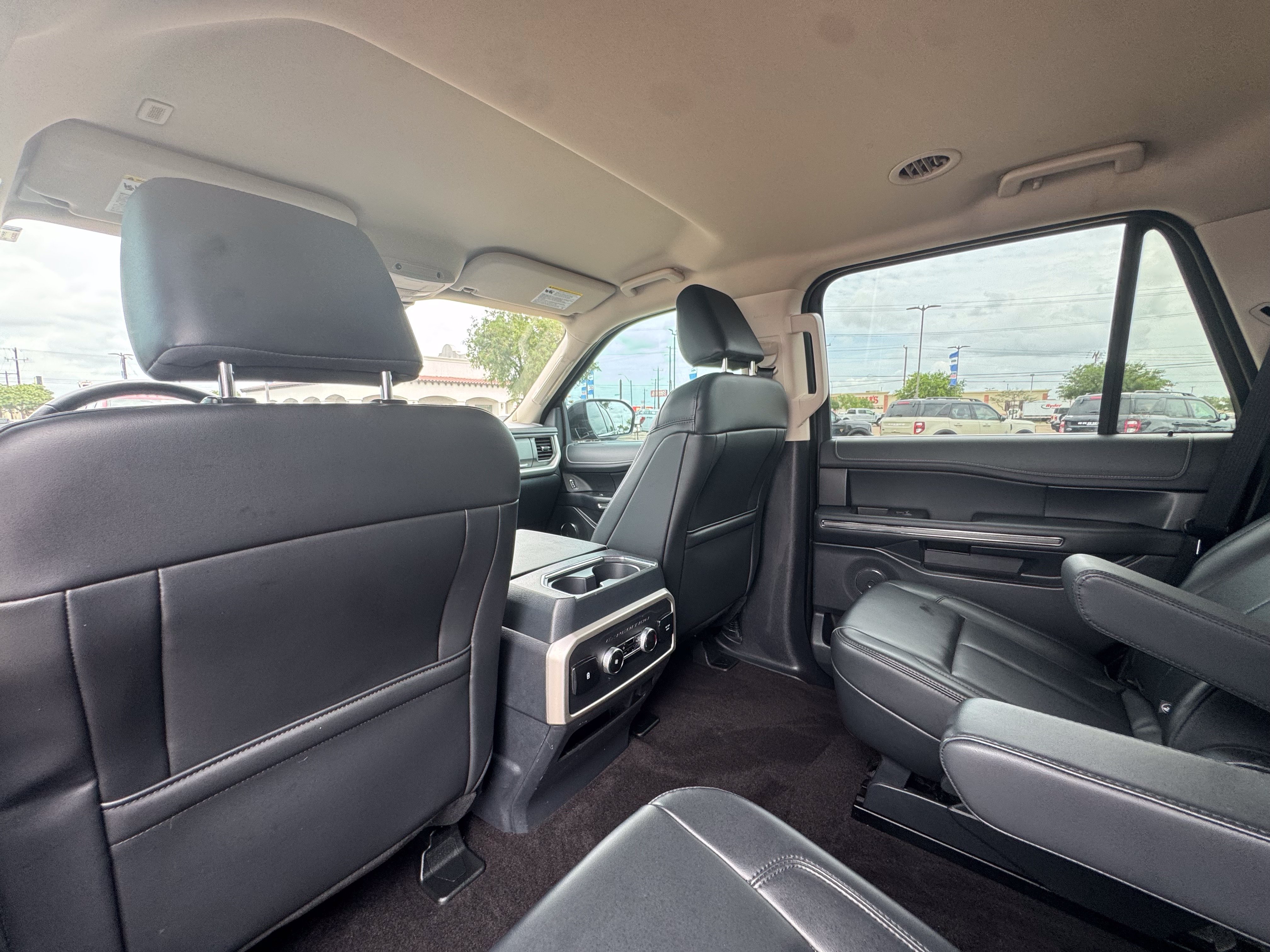 Certified 2023 Ford Expedition XLT RWD image 26