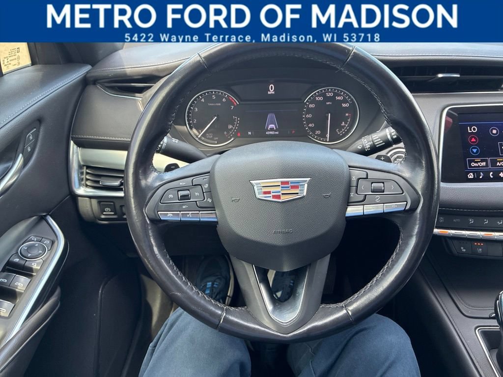 Used 2023 Cadillac XT4 Premium Luxury FWD image 26