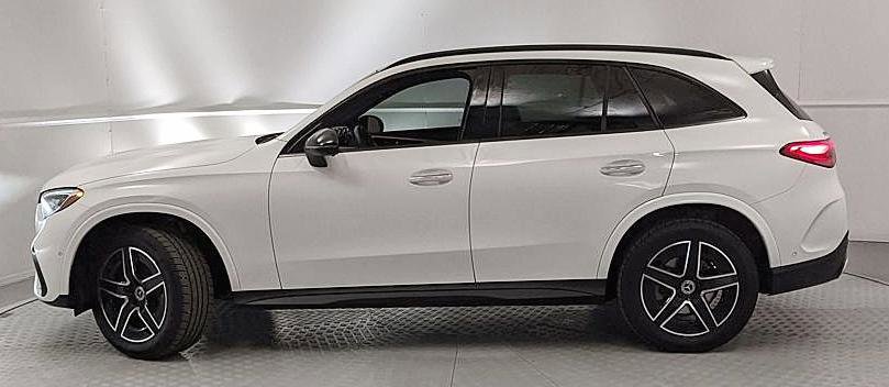 Used 2023 Mercedes-Benz GLC 300 GLC 300 image 2