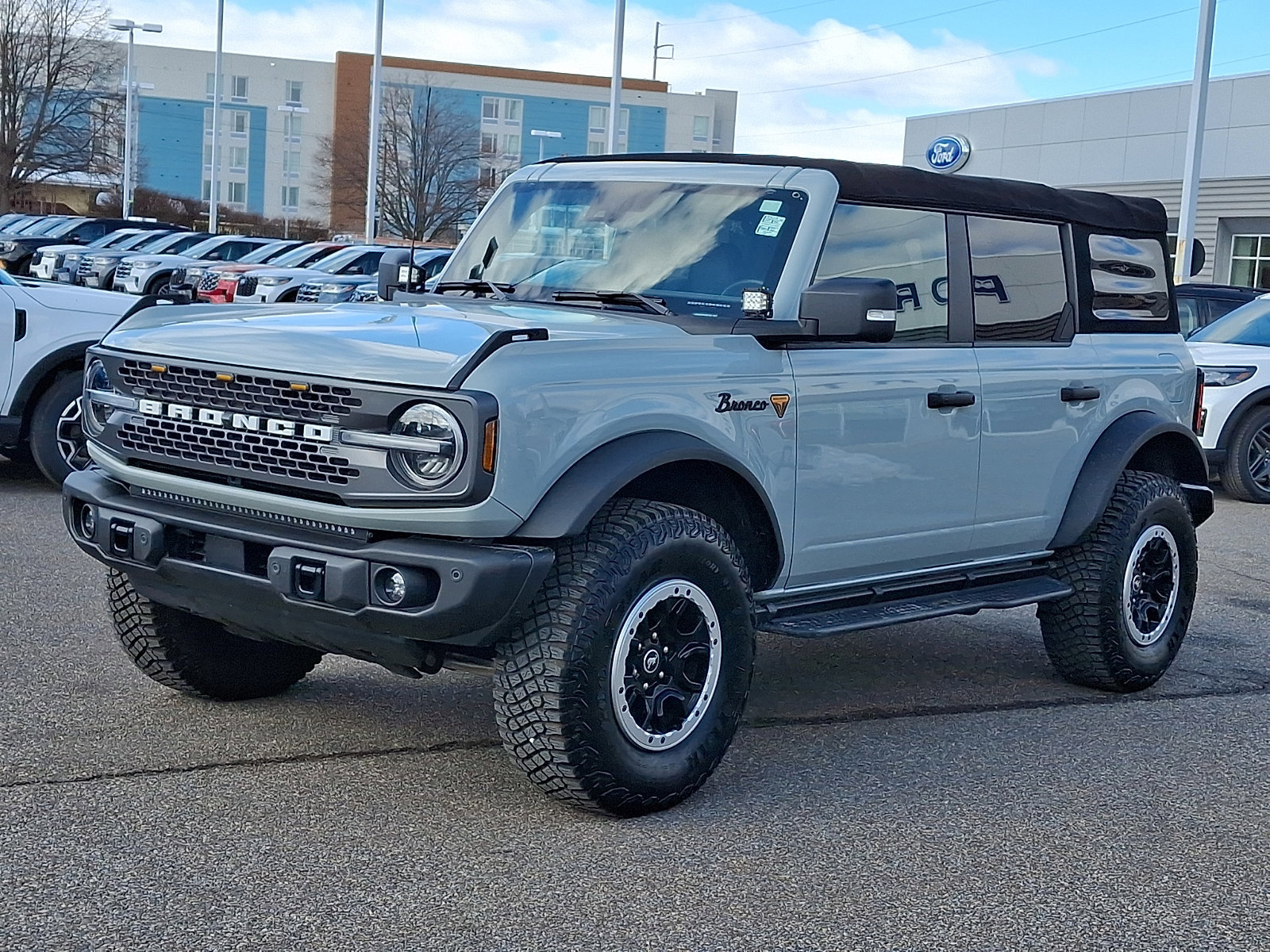 Certified 2022 Ford Bronco Badlands image 2