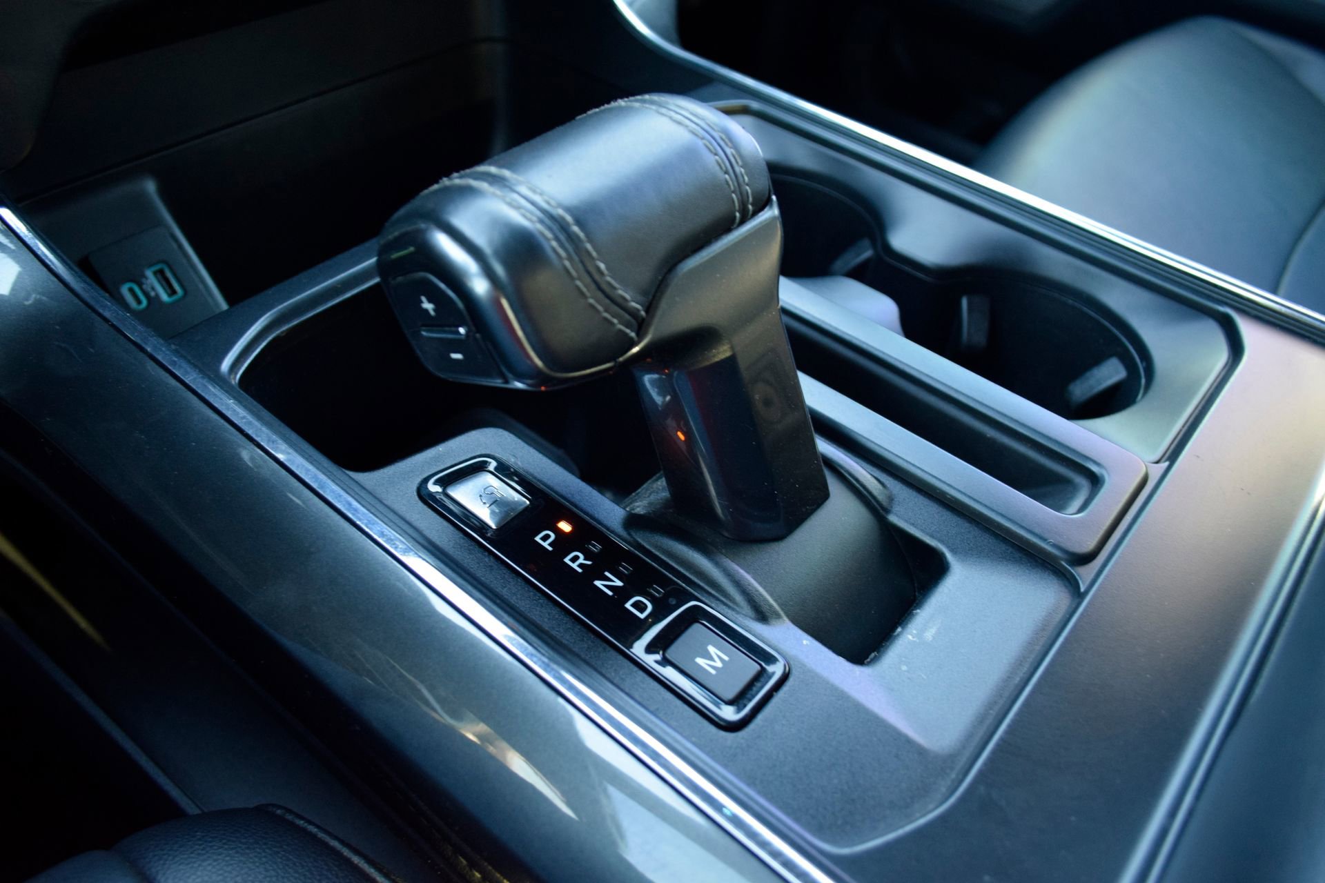 Certified 2022 Ford F150 XLT w/ Equipment Group 302A High image 14