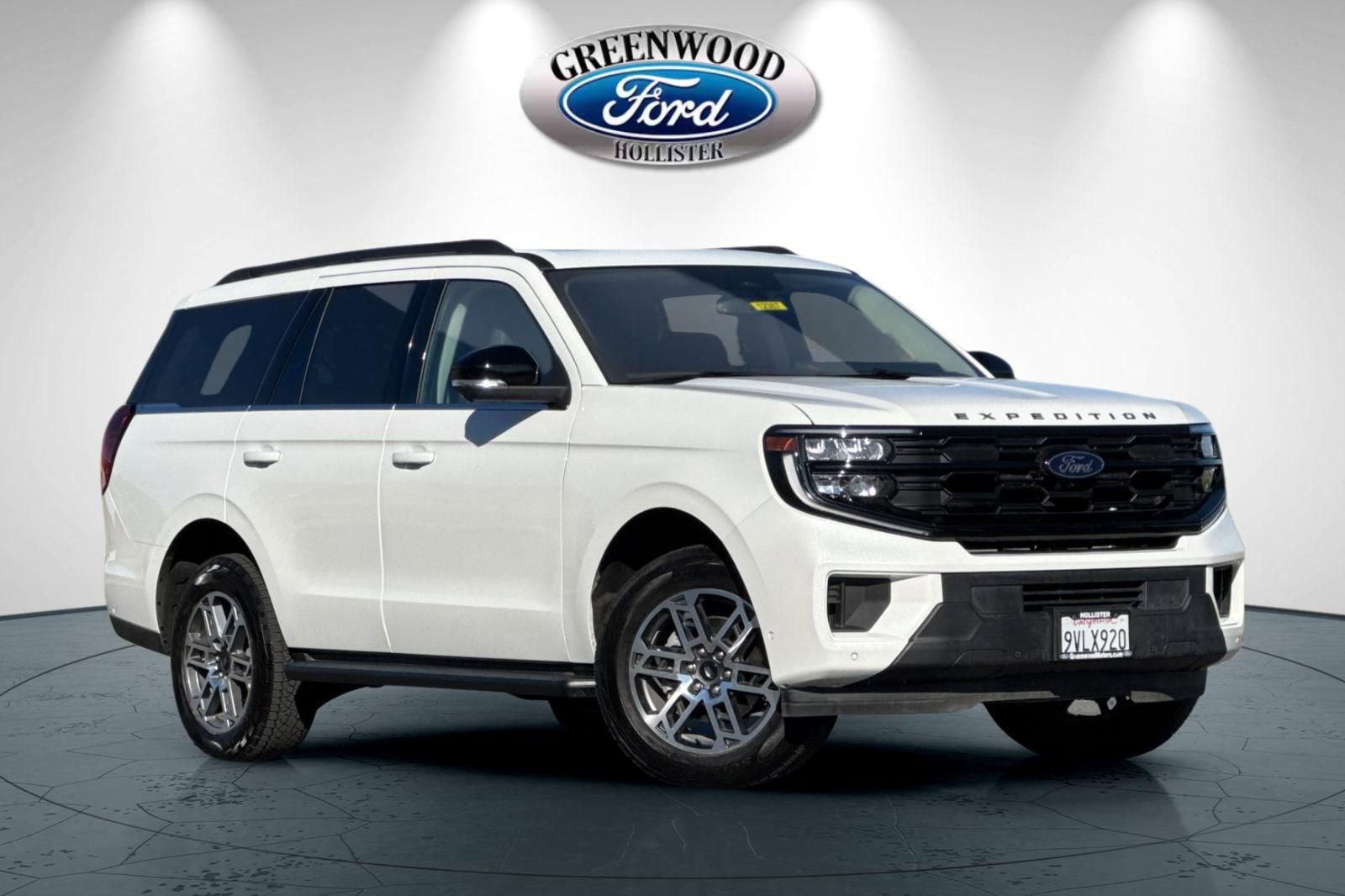 Certified 2025 Ford Expedition Active image 1
