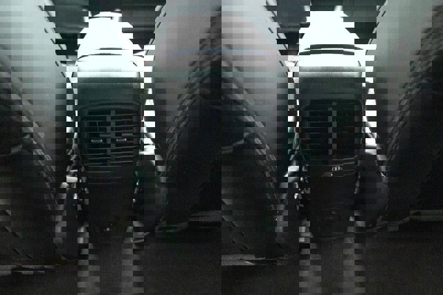 Certified 2025 Ford Escape ST-Line Elite w/ Class II Trailer Tow Package image 10