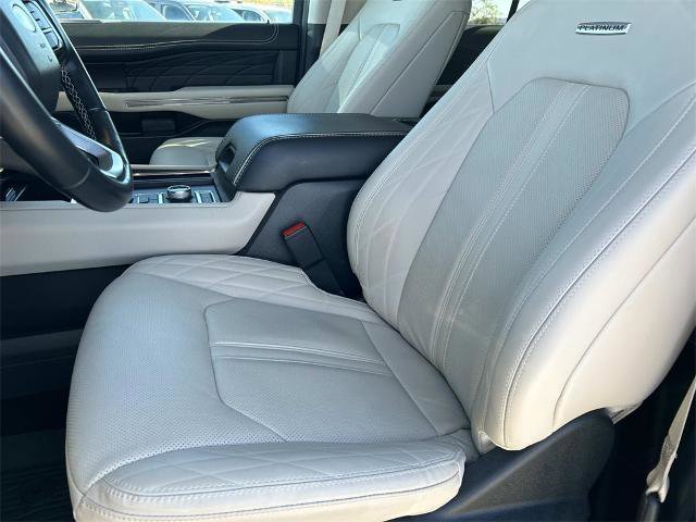 Certified 2022 Ford Expedition Max Platinum image 31