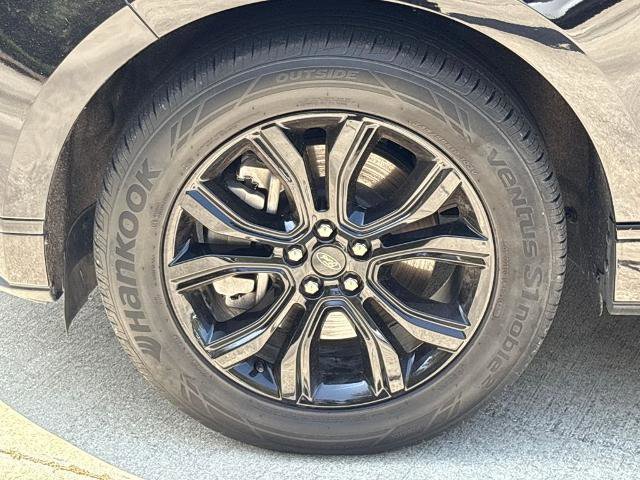 Certified 2024 Ford Edge SE w/ Black Appearance Package image 13