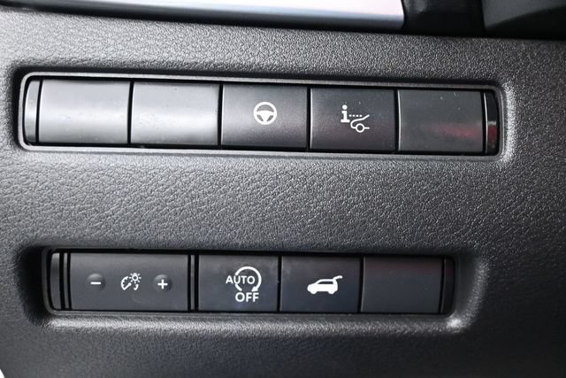Used 2025 Nissan Rogue Platinum w/ Platinum Premium Package FWD image 25