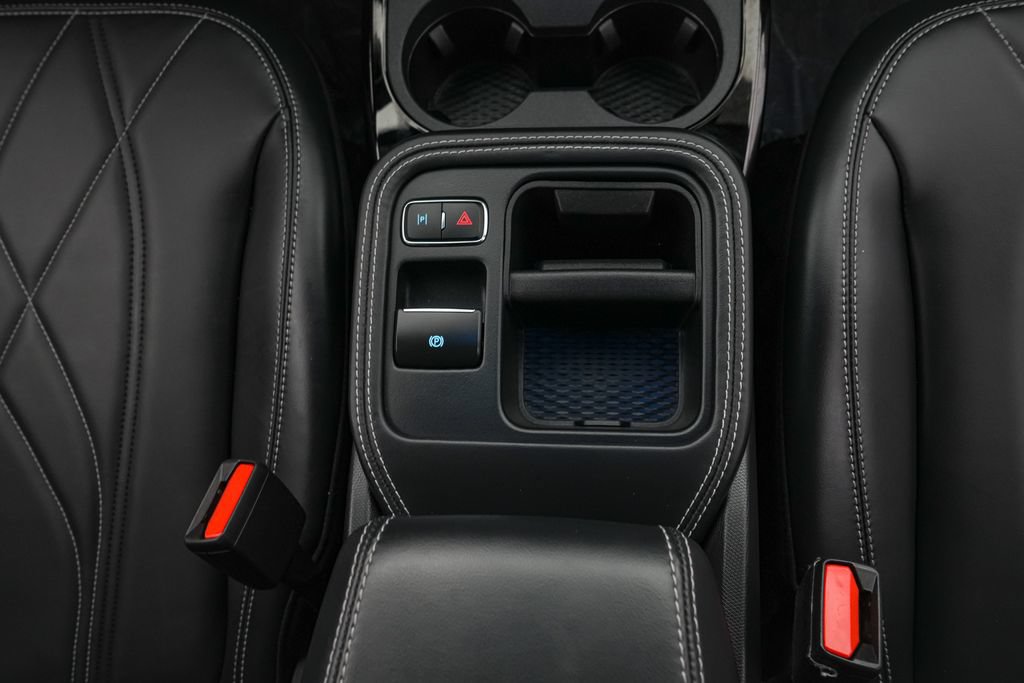 Certified 2025 Ford Mustang Mach-E Select RWD image 19