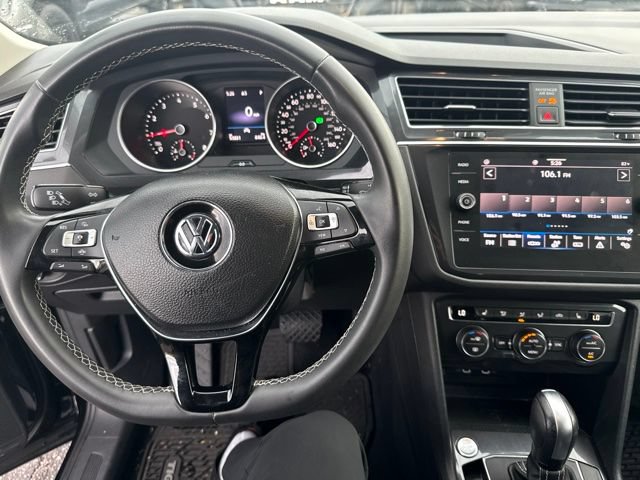 Used 2021 Volkswagen Tiguan SE FWD image 9