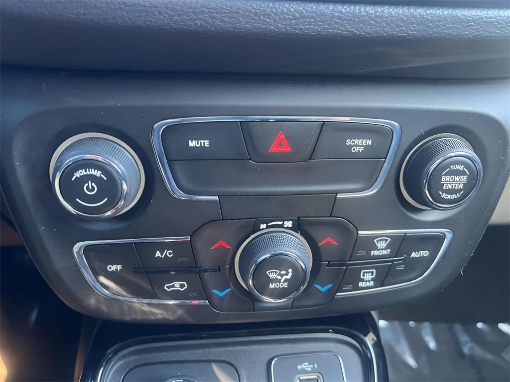 Used 2020 Jeep Compass Limited image 25