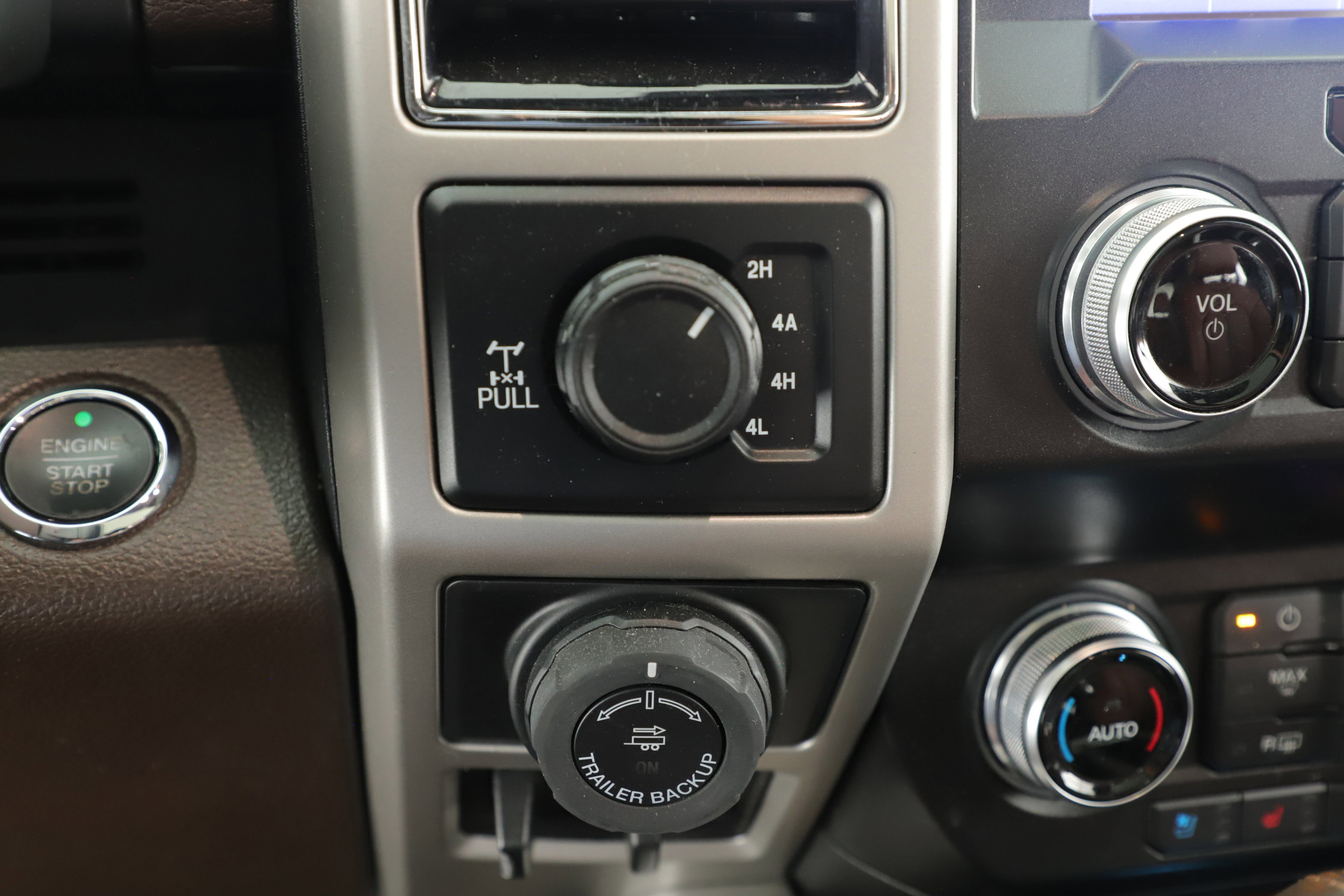 Certified 2020 Ford F150 King Ranch w/ Equipment Group 601A Luxury image 18