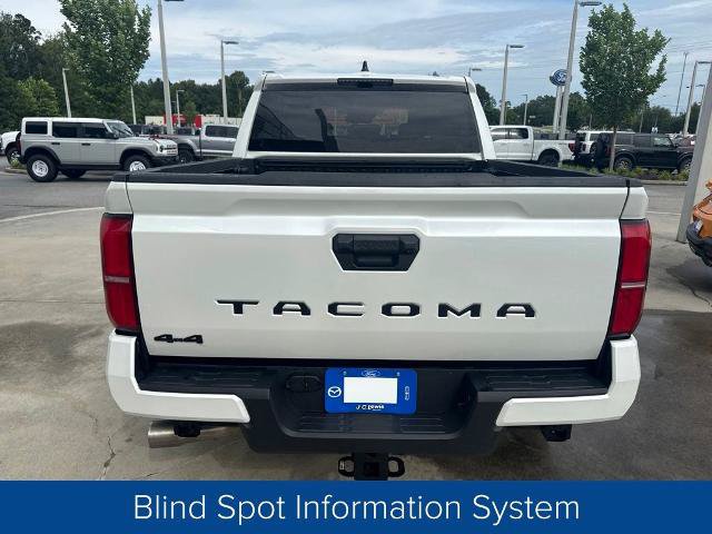 Used 2026 Toyota Tacoma TRD Sport AWD/4WD image 5
