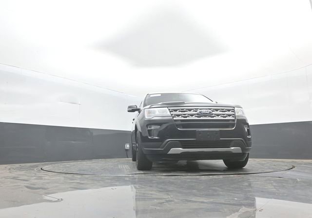 Certified 2018 Ford Explorer XLT w/ Equipment Group 201A AWD/4WD image 33