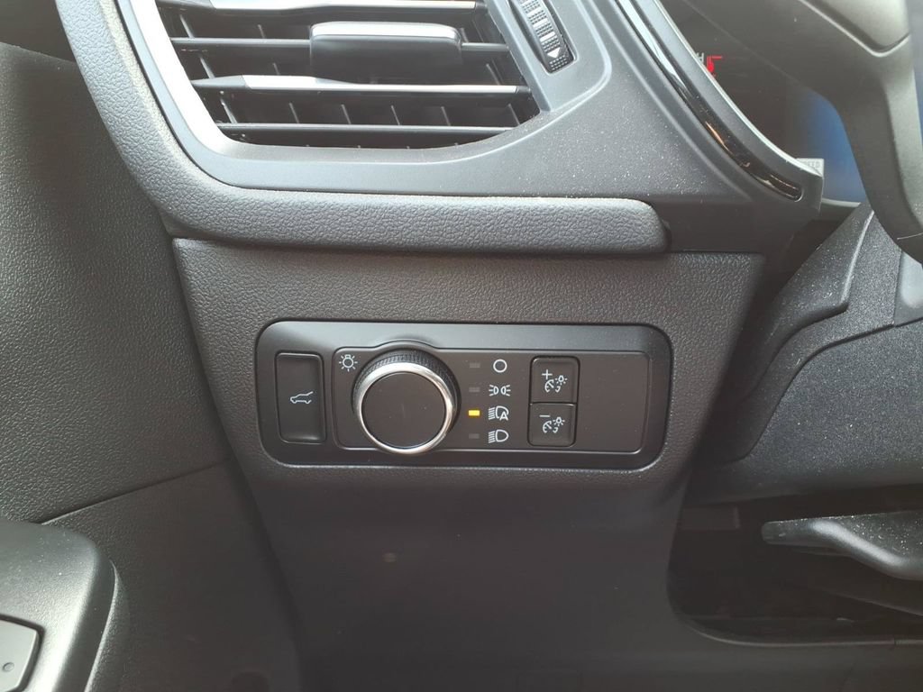 Certified 2024 Ford Escape ST-Line w/ Tech Pack #1 AWD/4WD image 16