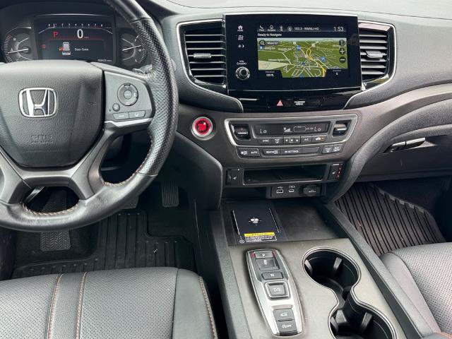 Used 2025 Honda Passport TrailSport image 13
