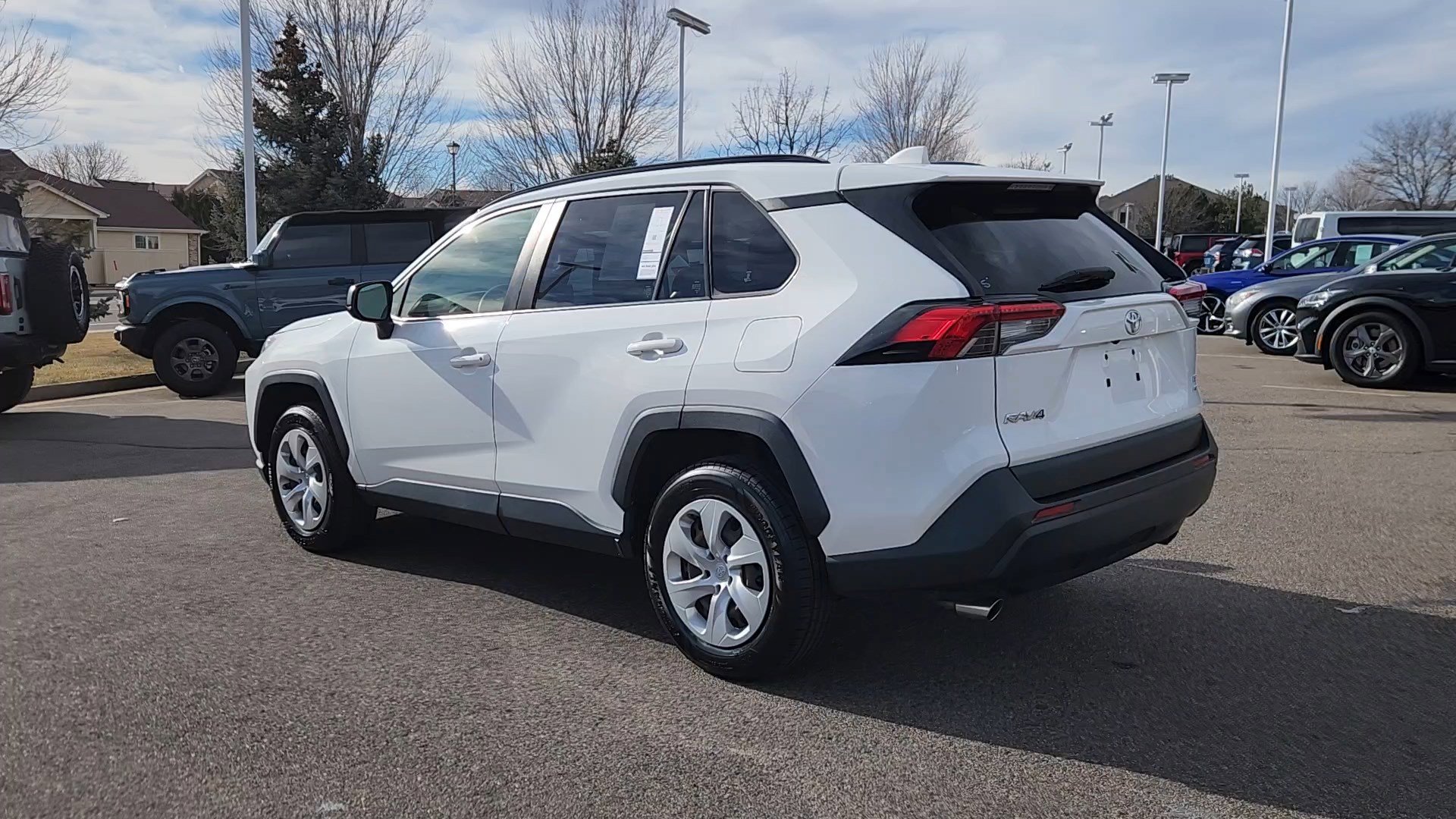 Used 2019 Toyota RAV4 LE image 12