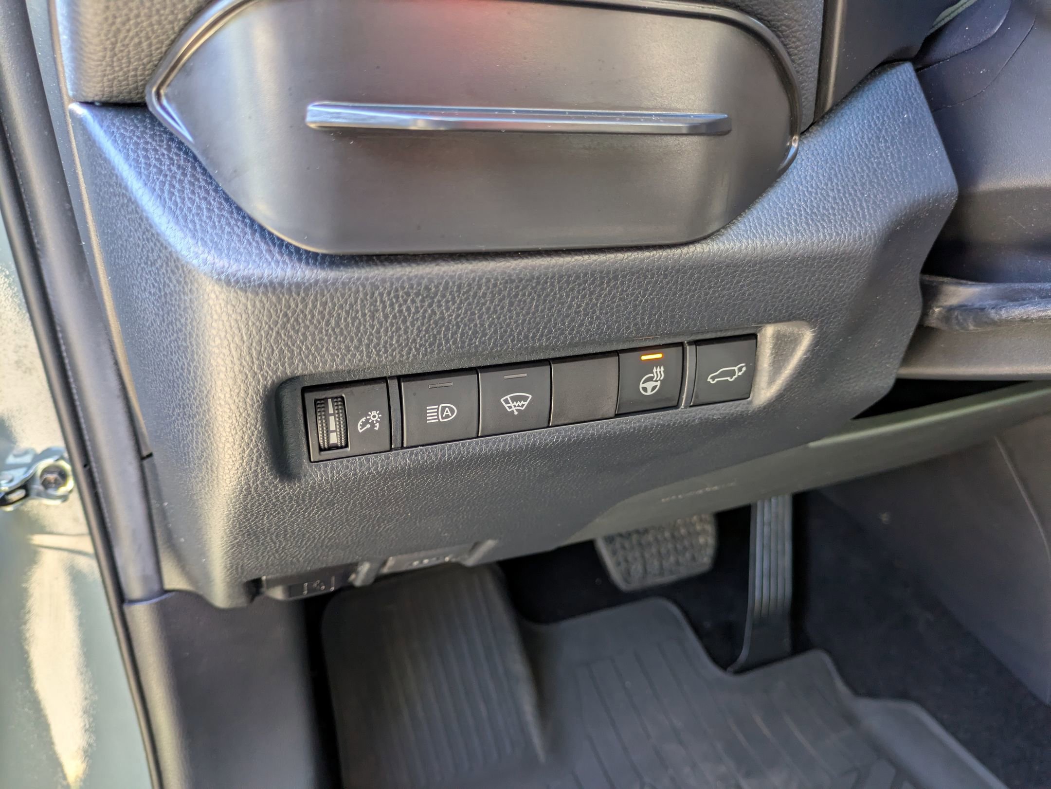 Used 2020 Toyota RAV4 TRD Off-Road image 17