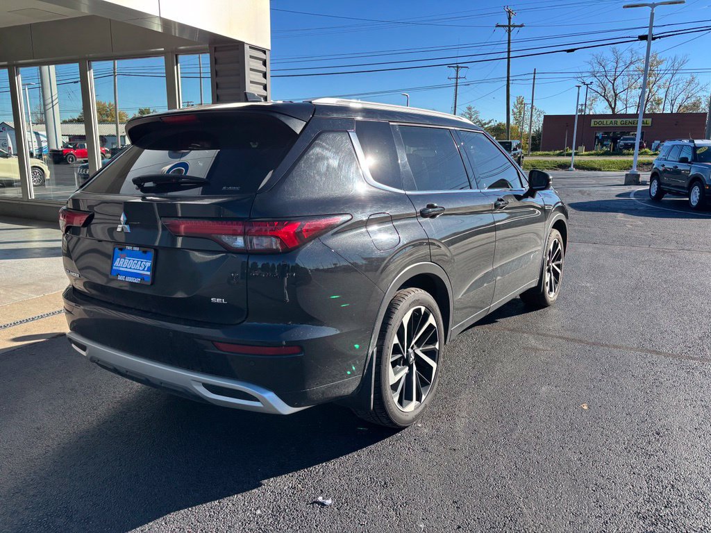 Used 2022 Mitsubishi Outlander SEL AWD/4WD image 5