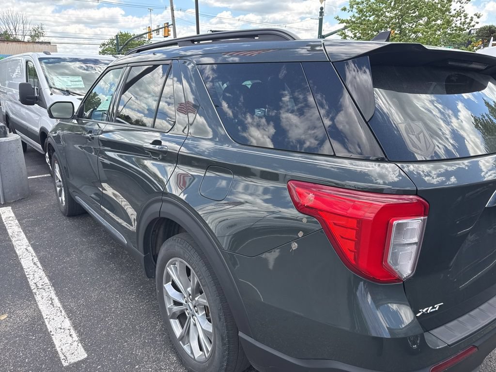 Certified 2023 Ford Explorer XLT w/ Equipment Group 202A AWD/4WD image 7