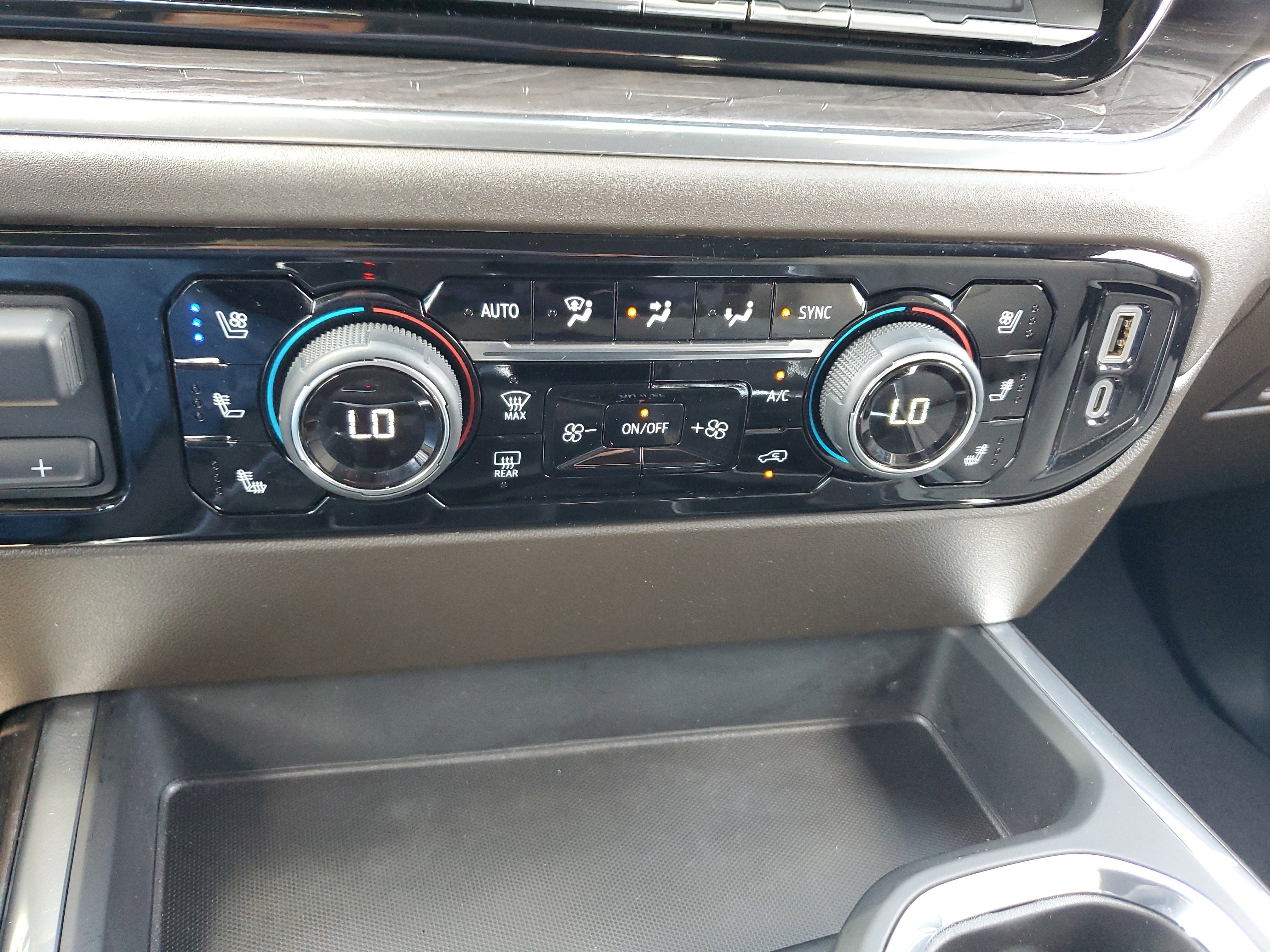 Used 2024 Chevrolet Silverado 1500 LTZ AWD/4WD image 23