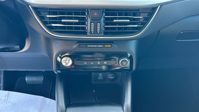 Certified 2023 Ford Escape SE w/ PHEV Premium Package FWD image 21