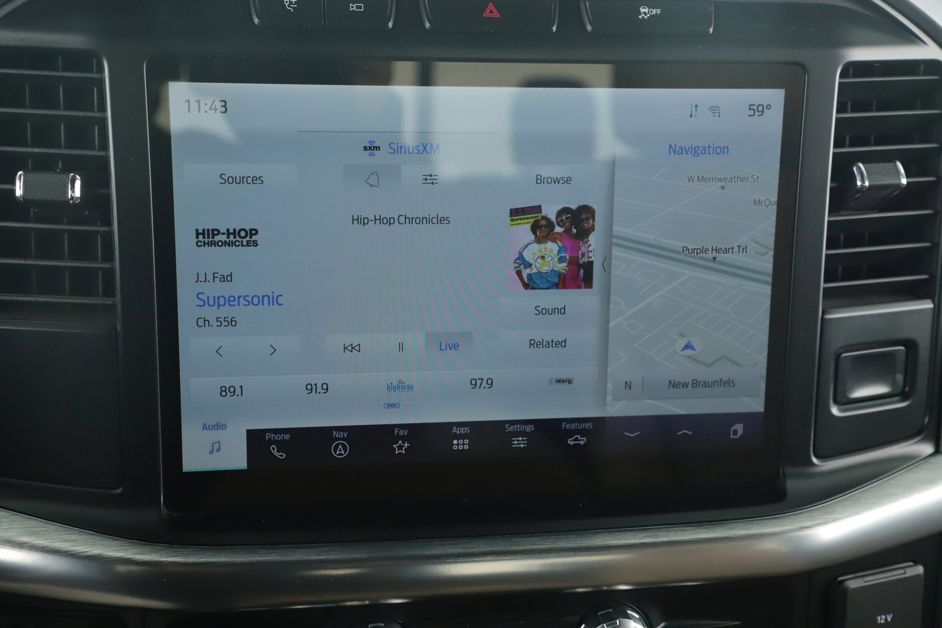 Certified 2021 Ford F150 Lariat w/ Equipment Group 502A High image 17