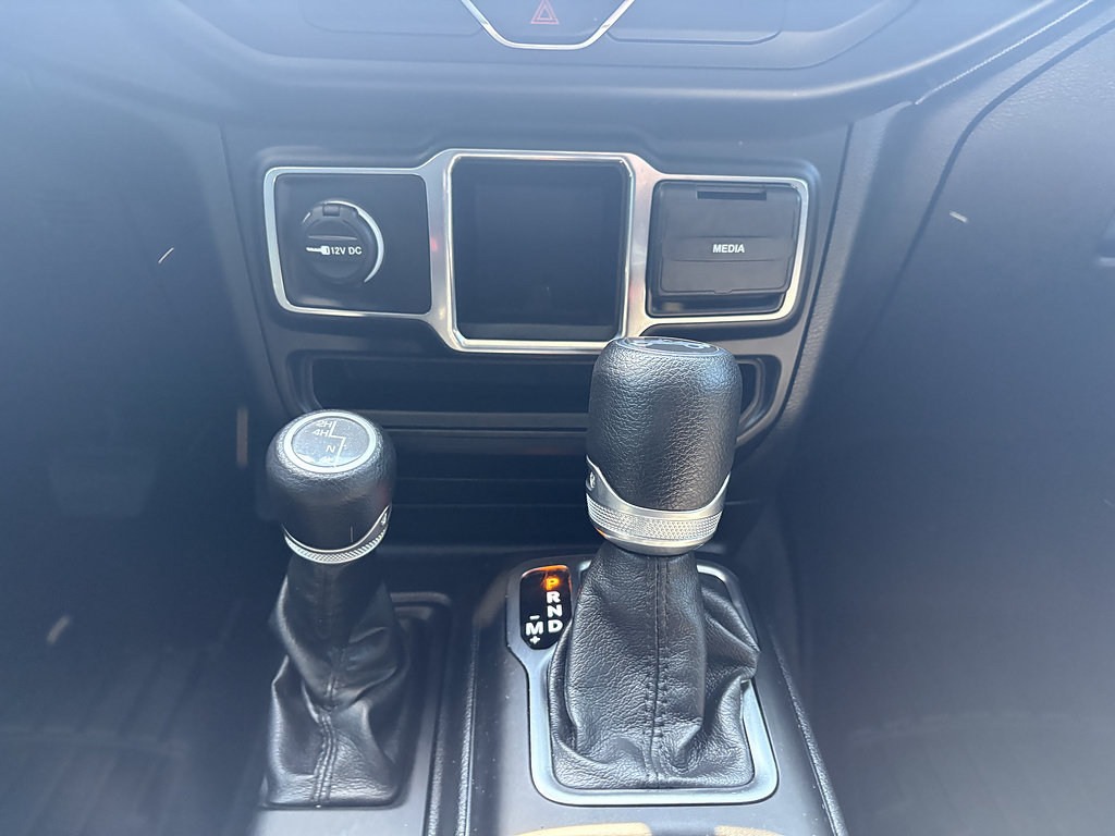 Used 2019 Jeep Wrangler Sport AWD/4WD image 26