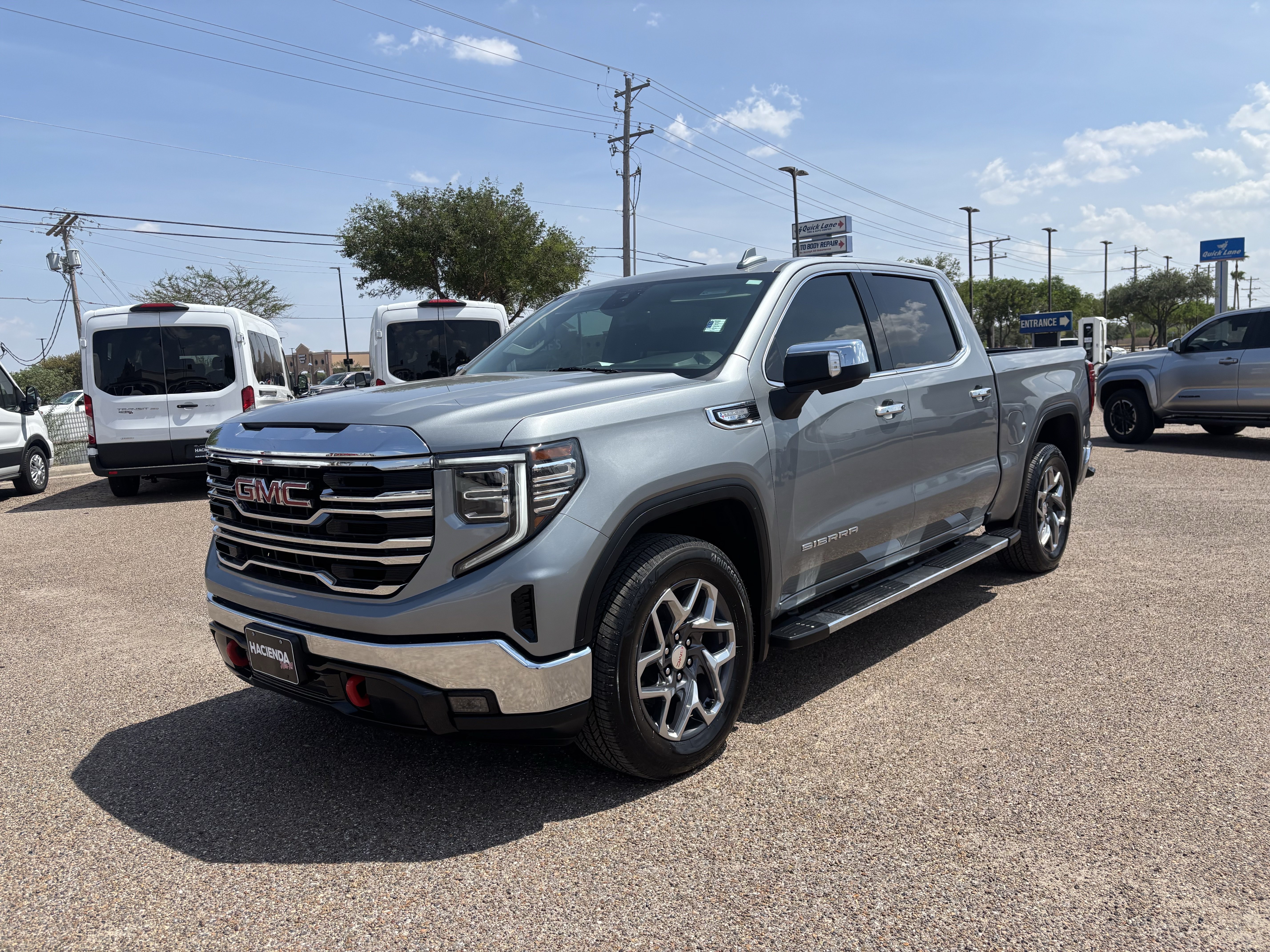 Used 2026 GMC Sierra 1500 SLT RWD image 1