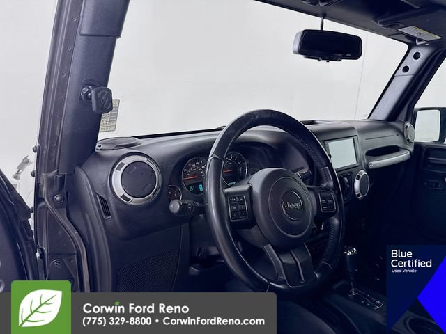 Used 2018 Jeep Wrangler Unlimited Sahara w/ Connectivity Group AWD/4WD image 12