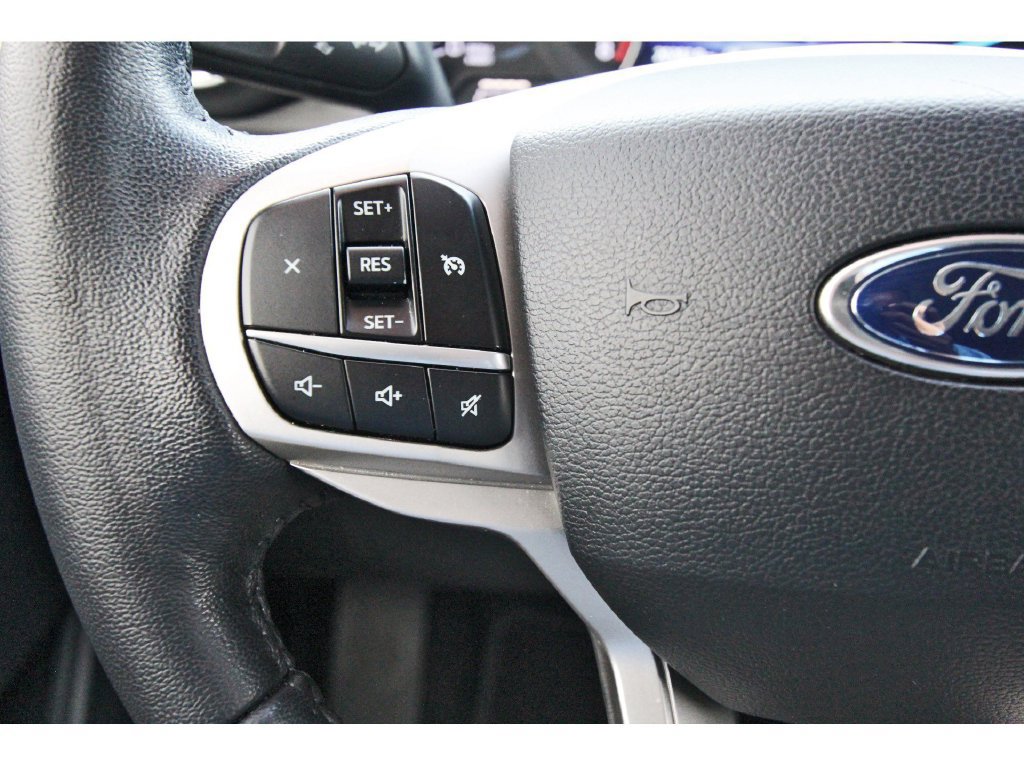Certified 2021 Ford Explorer XLT w/ Equipment Group 202A RWD image 22
