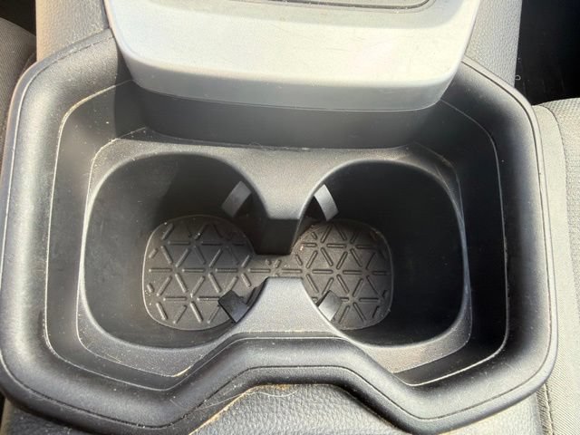 Used 2019 Toyota RAV4 XLE w/ Carpet Mat Package AWD/4WD image 33