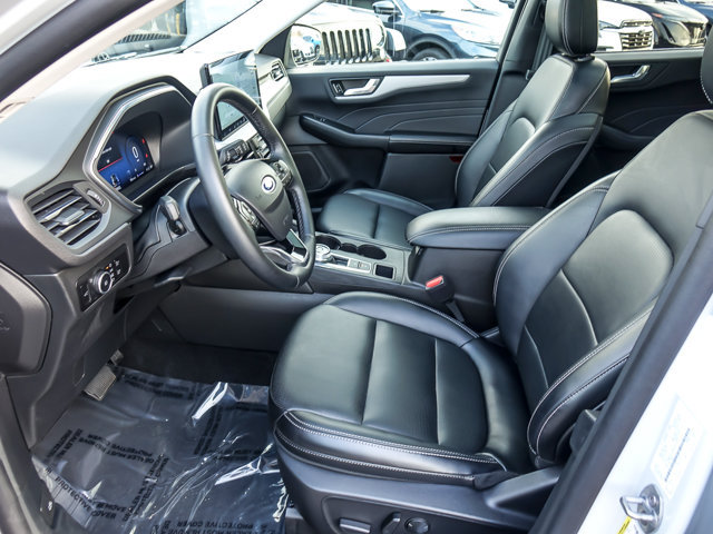 Certified 2025 Ford Escape Platinum AWD/4WD image 10