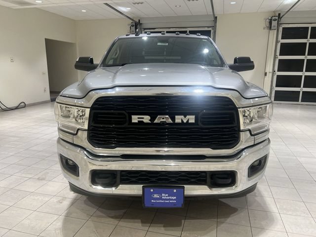 Used 2020 RAM 3500 Tradesman w/ Chrome Appearance Group RWD image 6