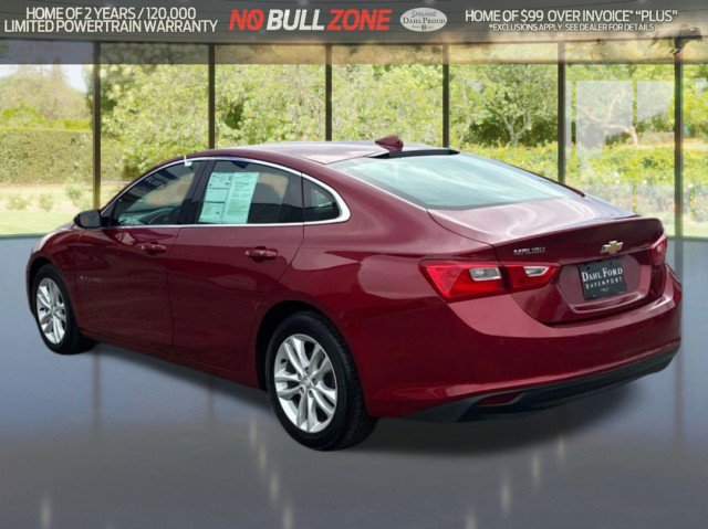 Used 2017 Chevrolet Malibu LT FWD image 3