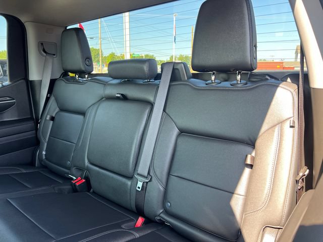 Used 2023 Chevrolet Silverado 1500 LTZ AWD/4WD image 29