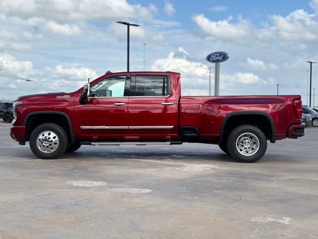 Used 2024 Chevrolet Silverado 3500 High Country image 2