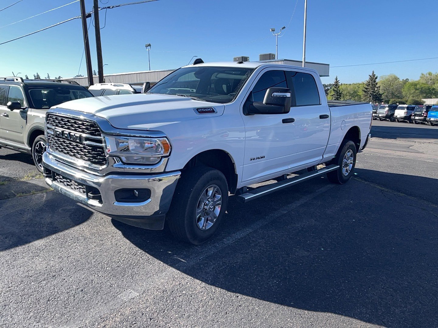 Used 2023 RAM 2500 Big Horn w/ Level 1 Equipment Group AWD/4WD image 2