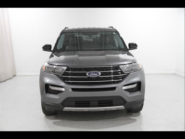 Certified 2024 Ford Explorer XLT w/ Equipment Group 202A AWD/4WD image 2