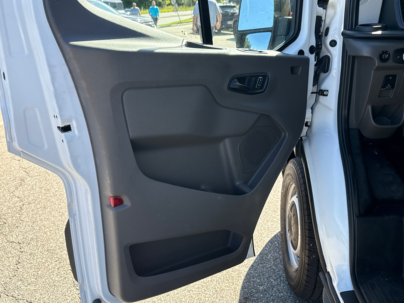 Certified 2025 Ford Transit 250 148 Medium Roof RWD image 9