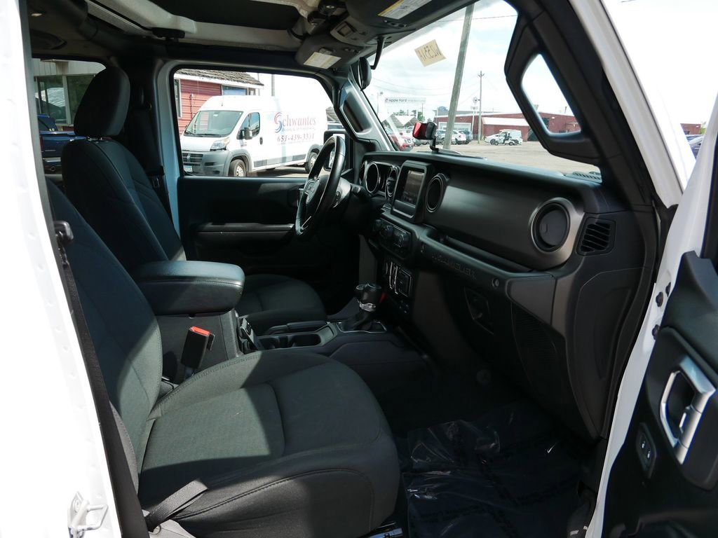 Used 2021 Jeep Wrangler Unlimited Sport AWD/4WD image 8