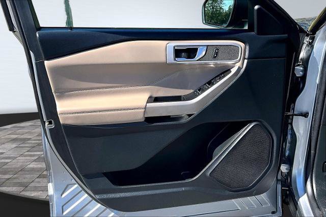 Certified 2023 Ford Explorer XLT RWD image 23