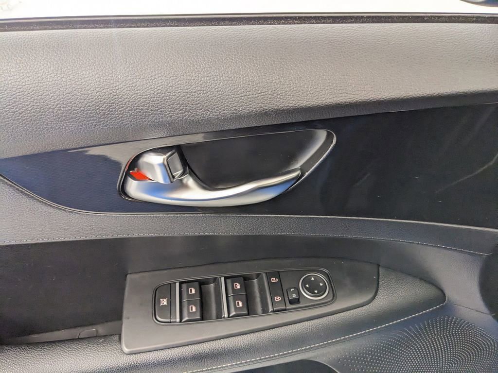Used 2024 Kia Forte GT-Line w/ GT-Line Premium Package FWD image 22