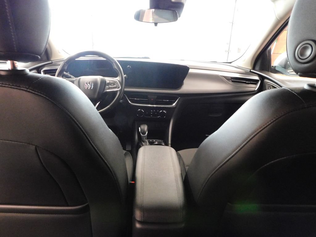 Used 2025 Buick Encore GX Preferred FWD image 39