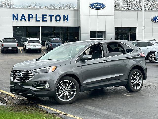 Certified 2022 Ford Edge Titanium image 2